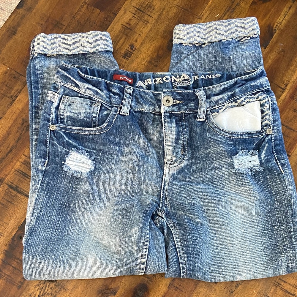 Arizona Jean Company girls “boyfriend”Distressed Blue jeans